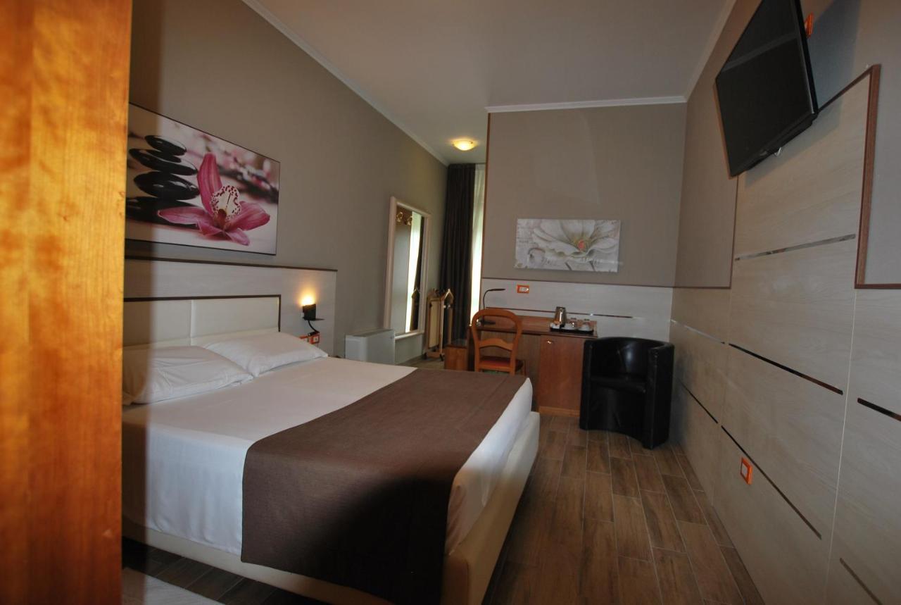 Hotel Lenotel Luaran gambar