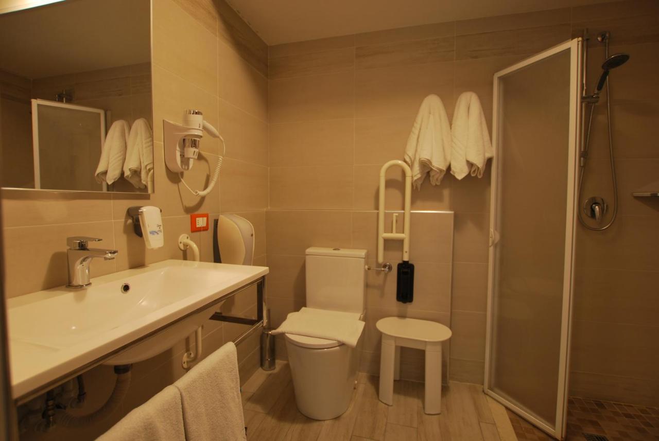 Hotel Lenotel Luaran gambar