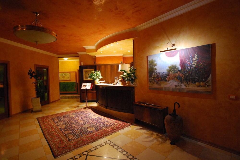Hotel Lenotel Luaran gambar